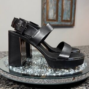 DKNY Black Platform chunky high Heels with gunmetal NEW 9.5